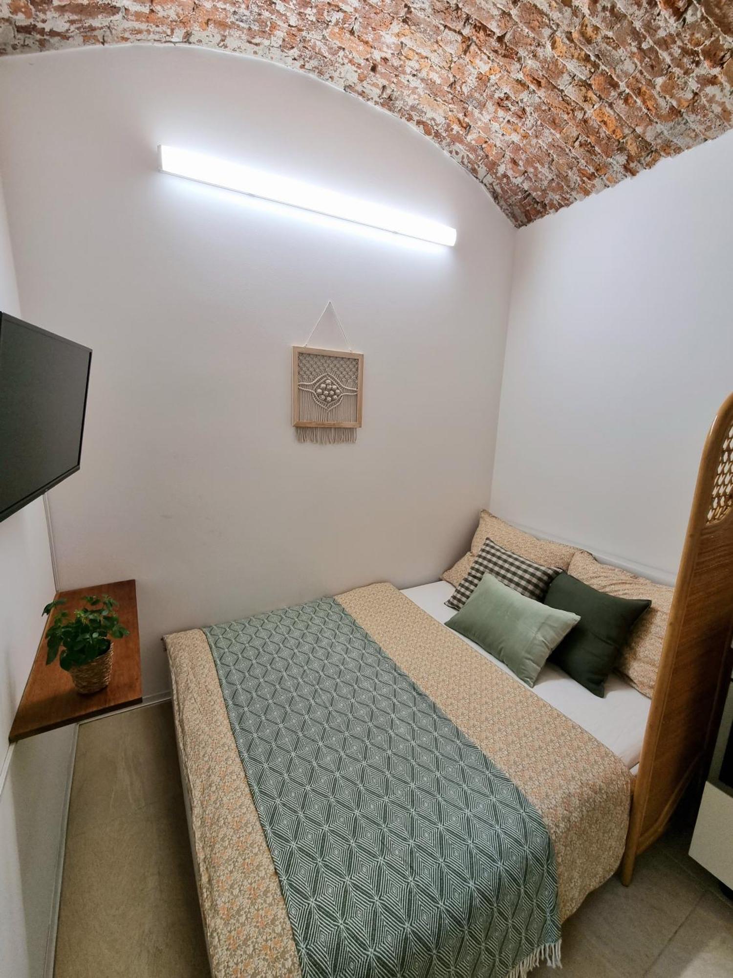 Jonas Old Town Apartment Кошице Экстерьер фото